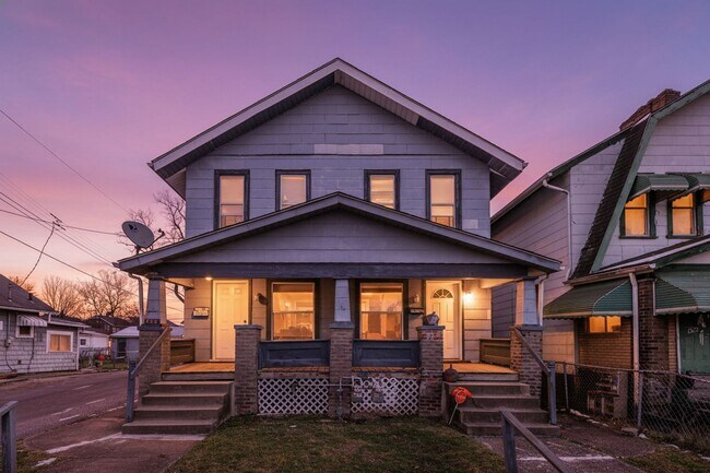 Building Photo - 498-500 N Champion Ave