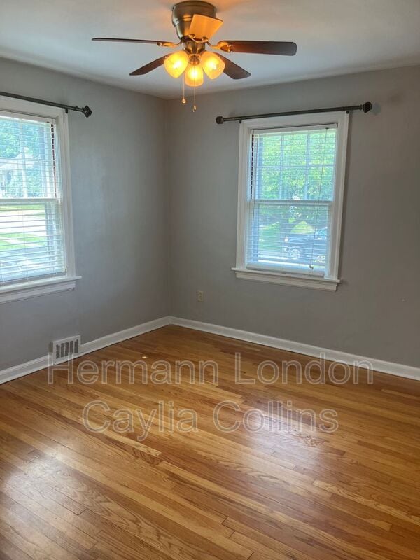 Building Photo - 7408 Brunswick Ave