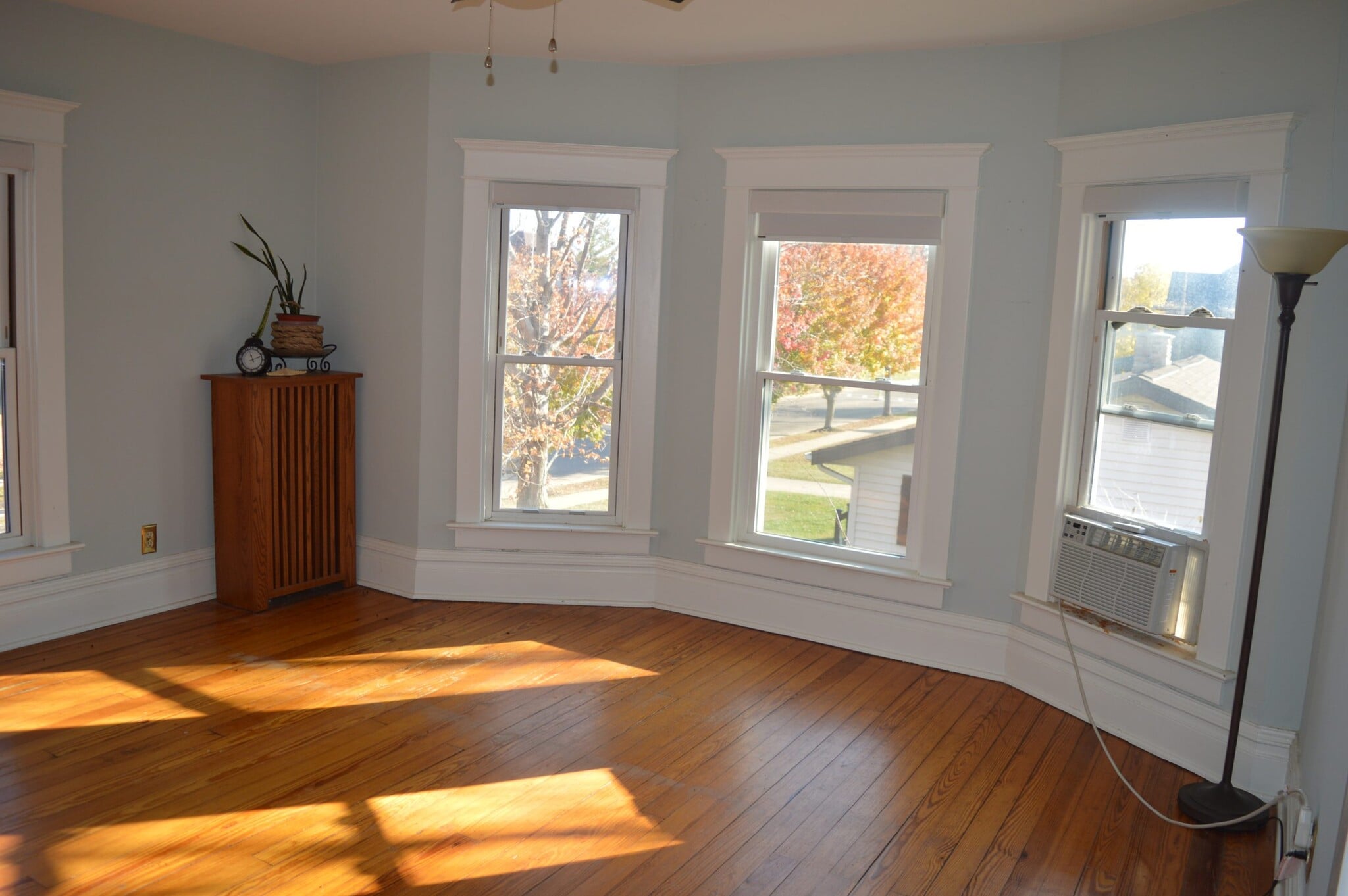 Building Photo - 1301 2nd St