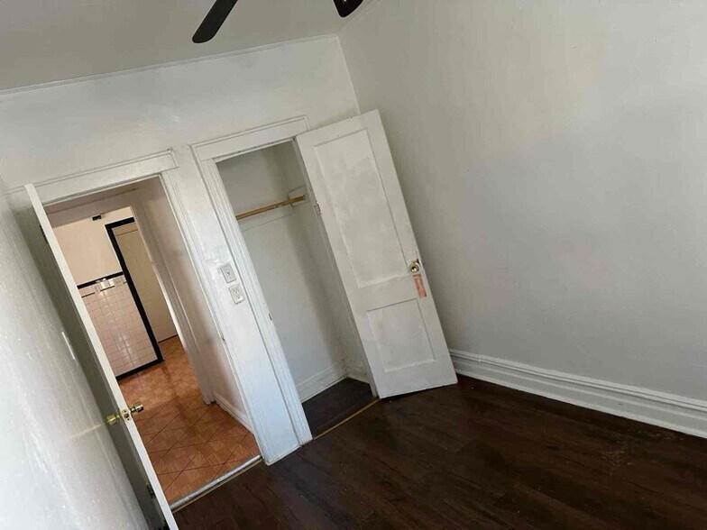 Building Photo - 1 Bronxwood