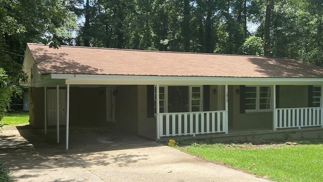 Primary Photo - 1813 Dogwood Dr