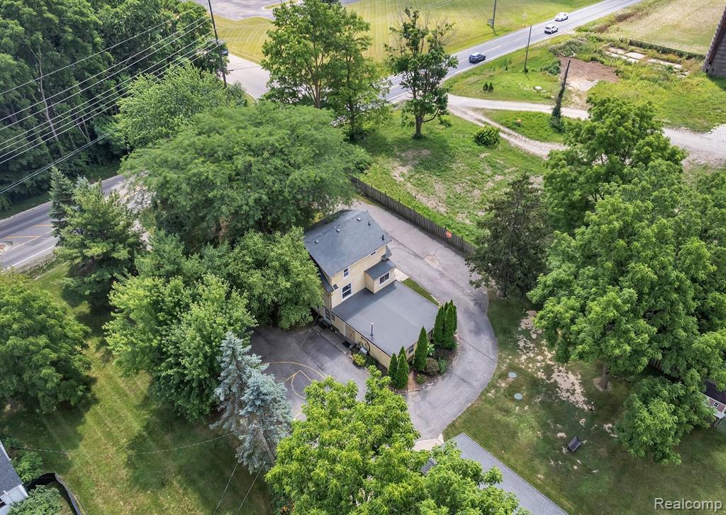 Building Photo - 2050 S Wagner Rd