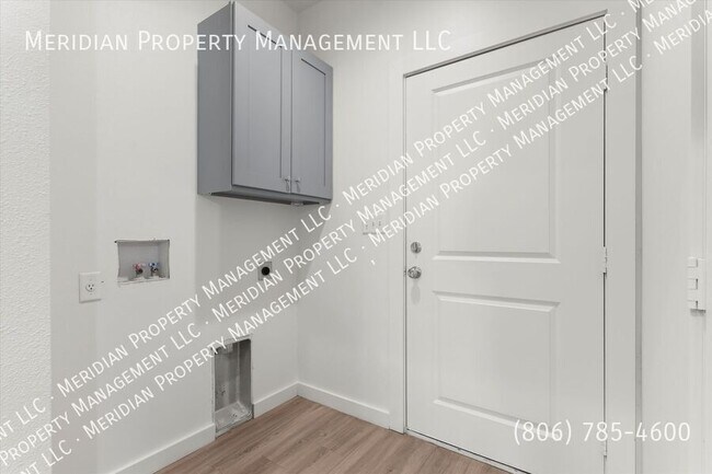 Building Photo - 5738 Lehigh St