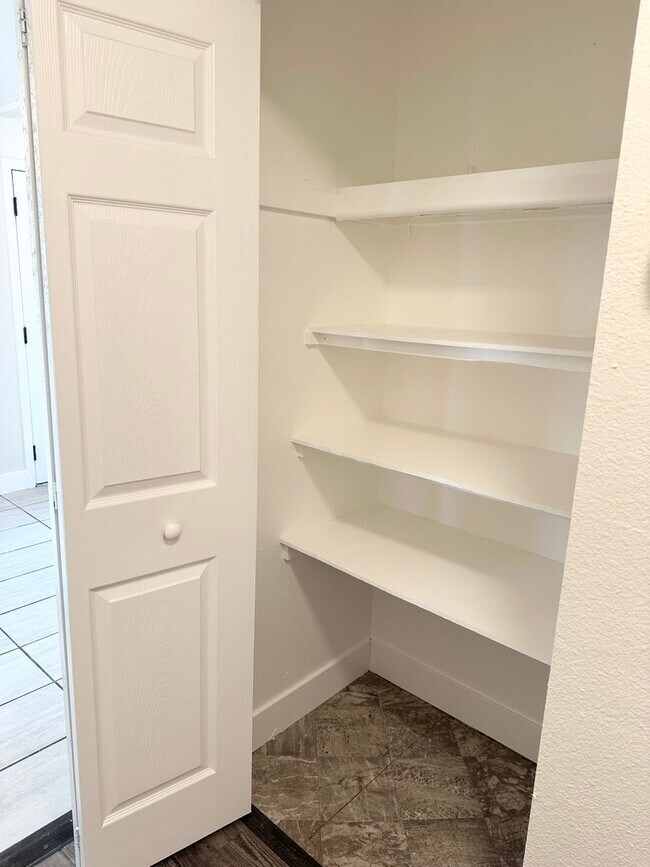 Building Photo - Limited-Time Offer: $500 Off First Month’s Rent!