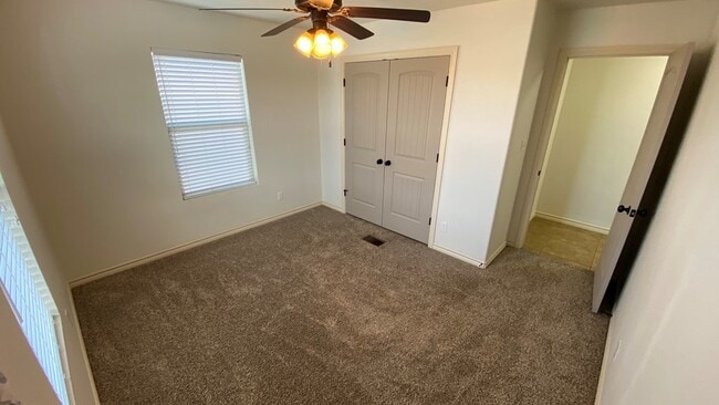 Building Photo - 7208 Manford Ln