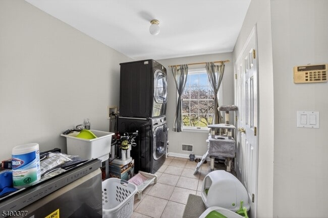 Building Photo - 7 Sun Valley Way