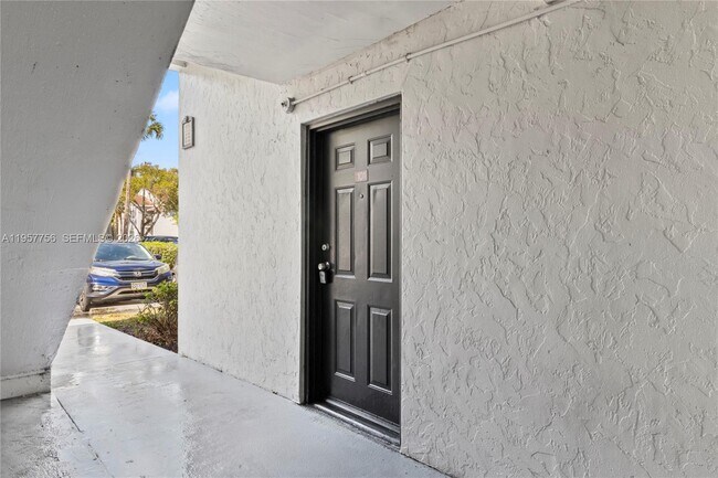 Building Photo - 1133 Benoist Farms Rd