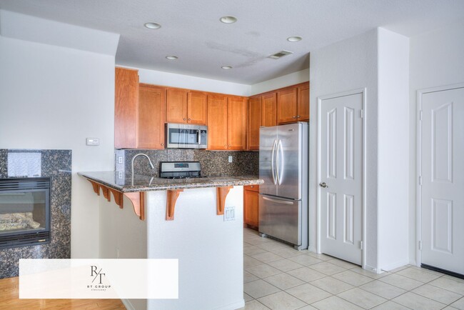 Building Photo - Lovely Home in Windsor at Terra Vista!