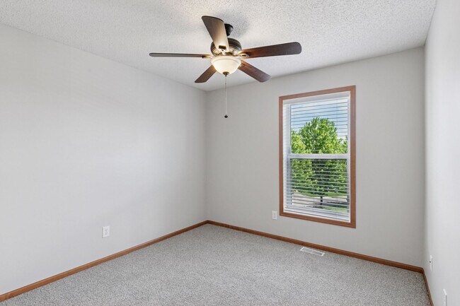 Building Photo - 15130 Fanning Dr N