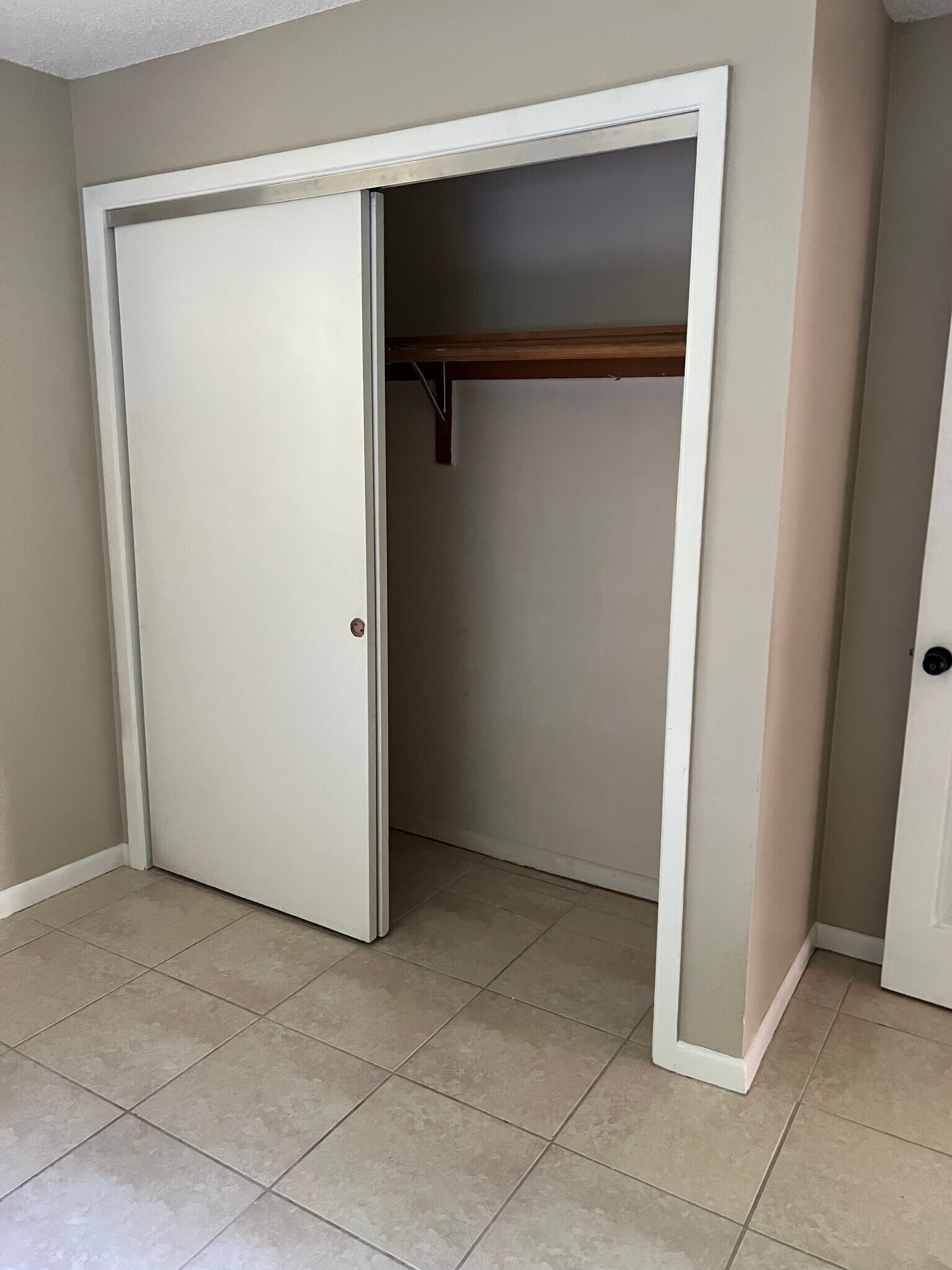 Building Photo - 442 Georgia Ave