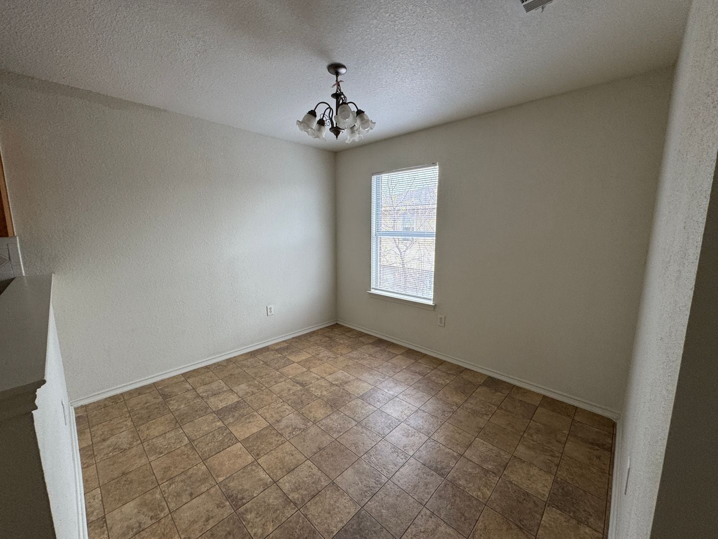 Building Photo - 3301 Toledo Dr