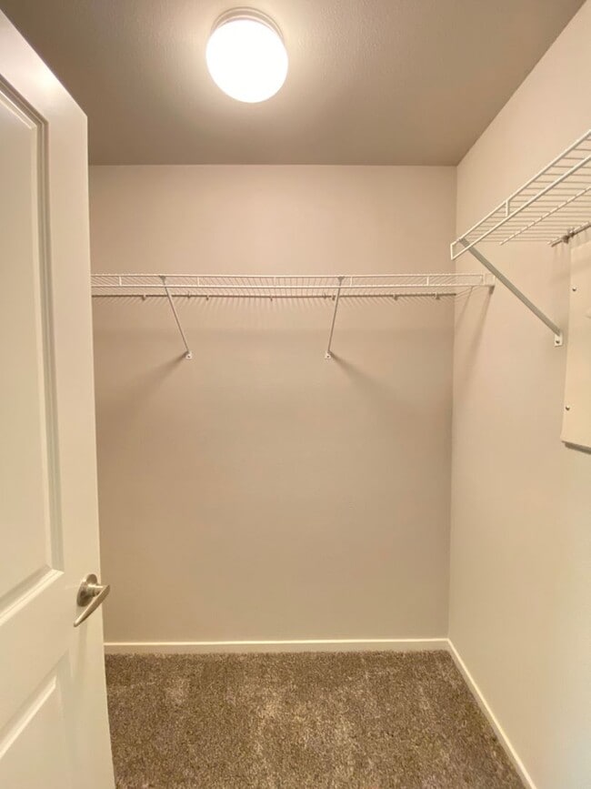 Building Photo - 2068 NW Boulder Way Dr