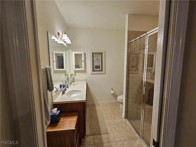 Building Photo - 10457 Materita Dr