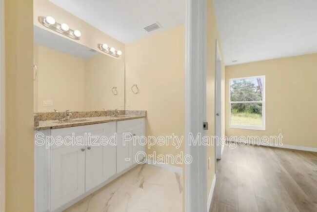 Building Photo - 4451 SW 170th Street Rd