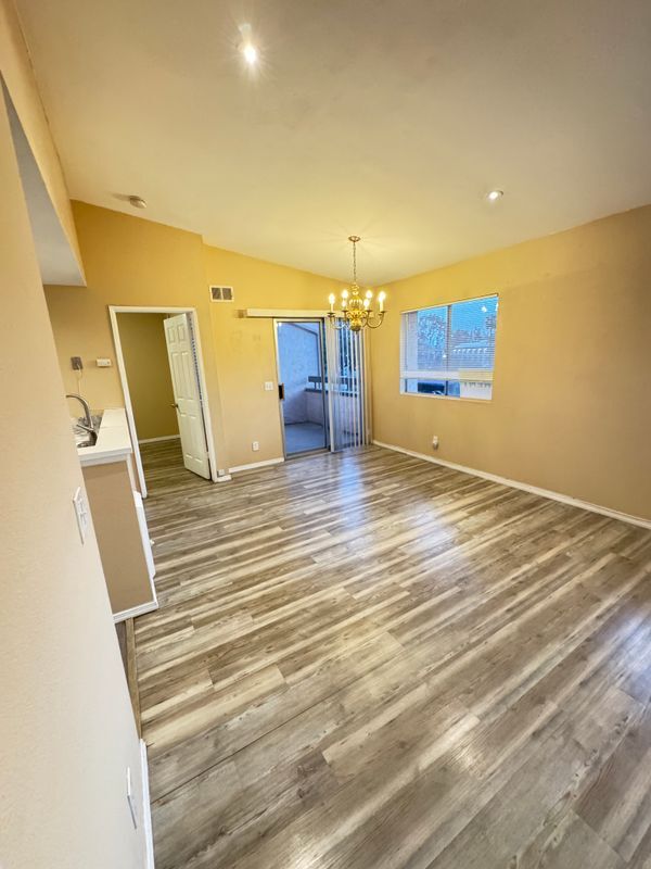 Building Photo - 883 W San Ysidro Blvd
