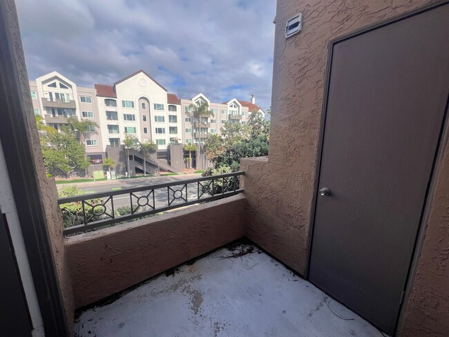 Building Photo - **JUST REDUCED** Upgraded two bedroom, two...