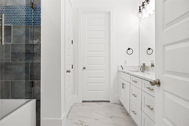 Building Photo - 9020 Creek Run Rd