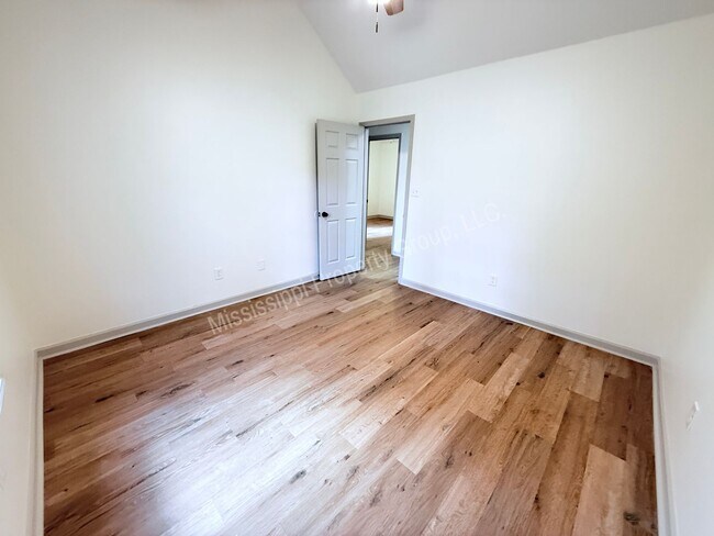 Building Photo - 3BR/2BA For Rent