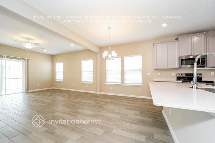 Building Photo - 11243 Oyster Creek Rd