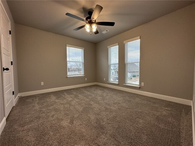 Building Photo - 2040 Tallgrass Ter