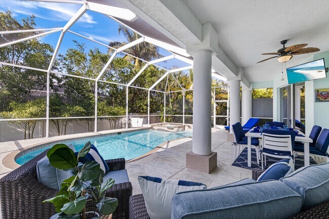 Building Photo - 3219 SW 7th Ln