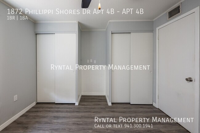 Building Photo - 1872 Phillippi Shores Dr