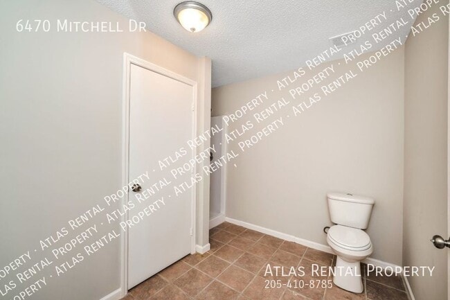 Building Photo - 6470 Mitchell Dr