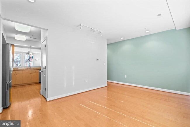 Building Photo - 1350 Monroe St NW