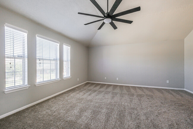 Building Photo - 12402 Greenmesa Dr