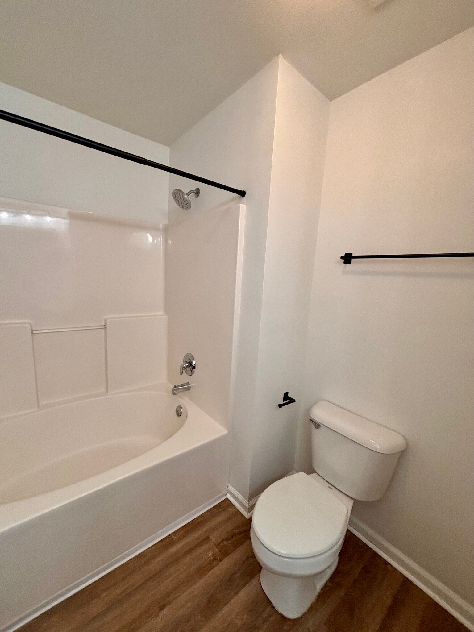 Building Photo - 1116 Island Club Dr