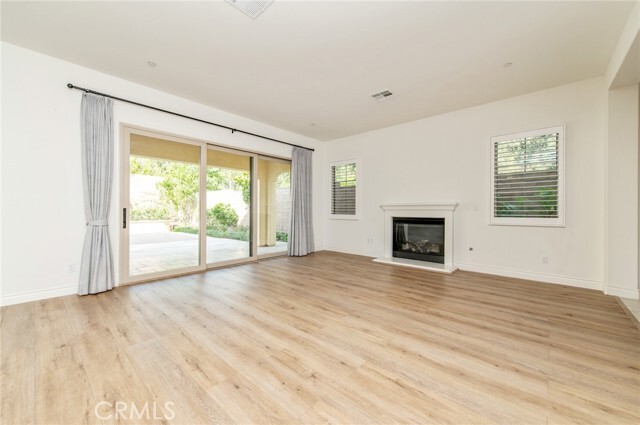 Building Photo - 51 Lone Mountain