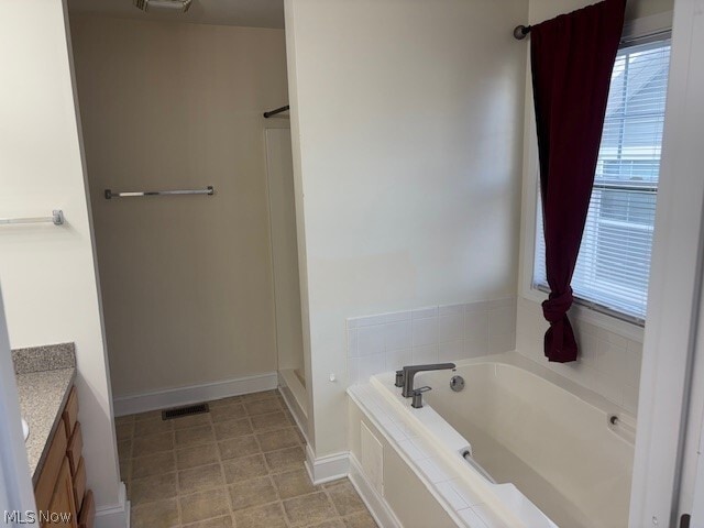 Building Photo - 844 Royal Rd