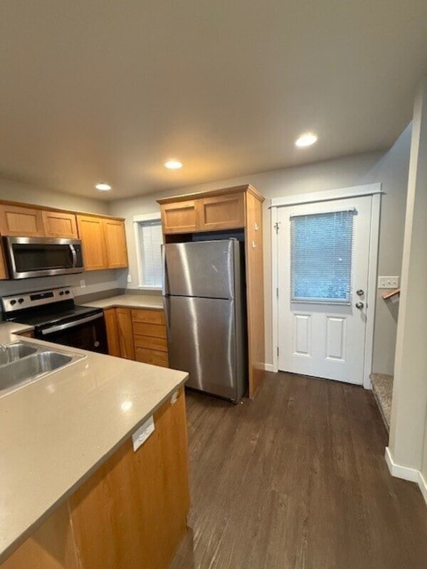 Building Photo - 287 18th St