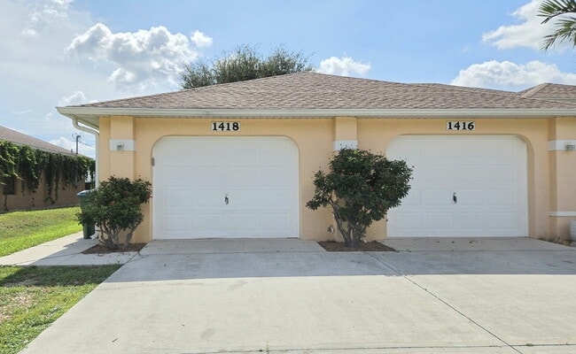 Primary Photo - 1418 SE 24th Ave