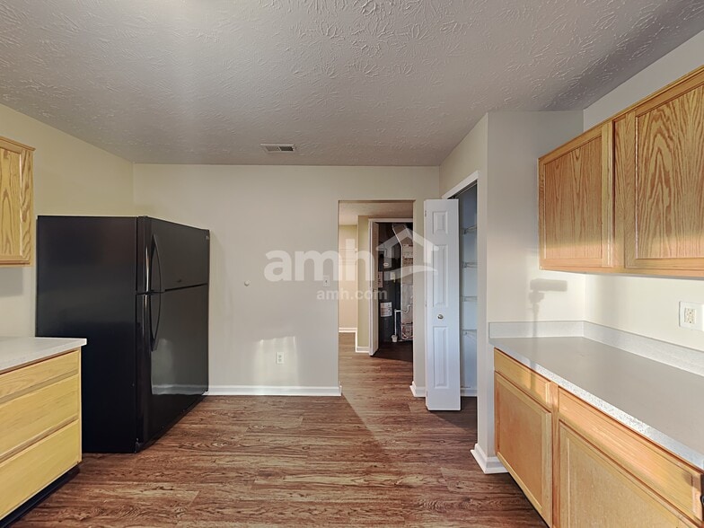 Building Photo - 716 Greene Ct