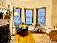 Building Photo - 49 St Germain St