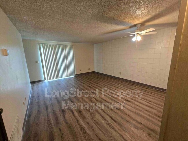 Building Photo - 2145 NW Highland Dr