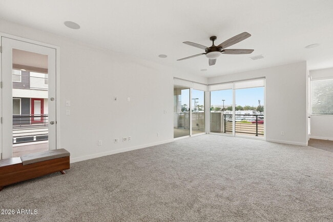 Building Photo - 1250 Abbey Ln