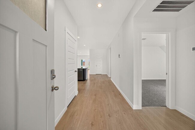 Building Photo - 29510 Paytons Park Ct