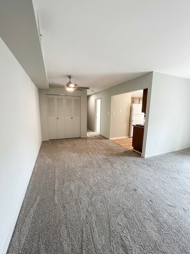 Building Photo - 409 N 3rd St