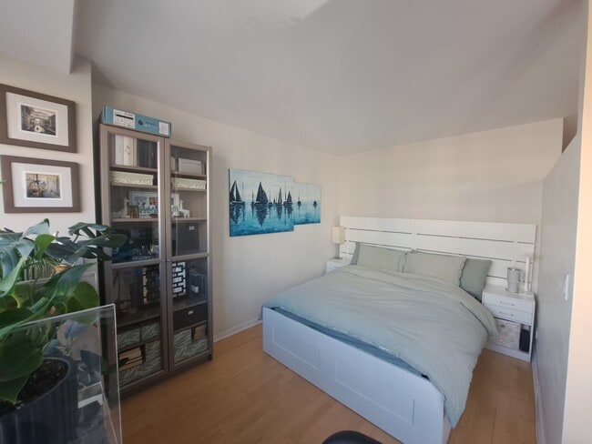 Building Photo - 211 E Ohio St