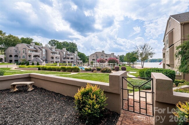 Building Photo - 646 Portside Dr