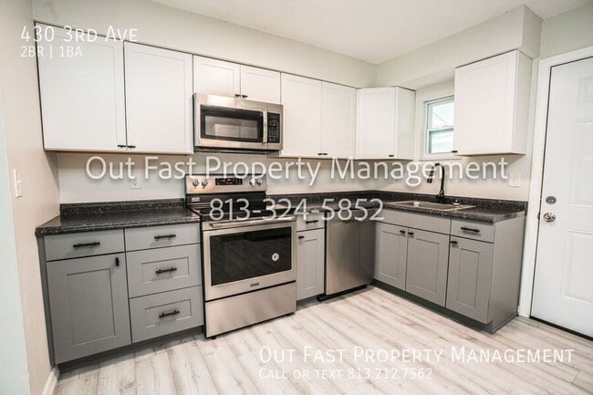 Building Photo - 430 3rd Ave