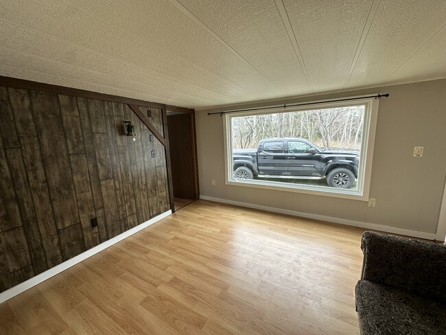 Building Photo - 43 Poore Rd