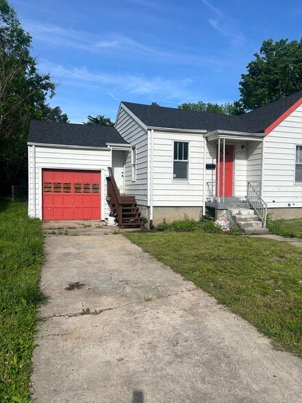 Building Photo - 2525 Tyrell Dr