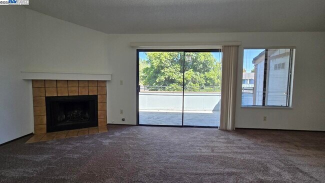 Building Photo - 6318 Joaquin Murieta Ave