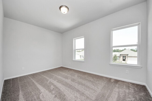 Building Photo - 2715 Crested Creek Ln