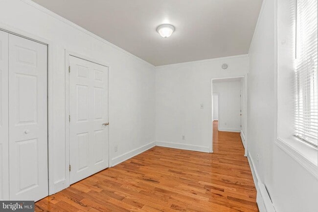 Building Photo - 2440 Carpenter St