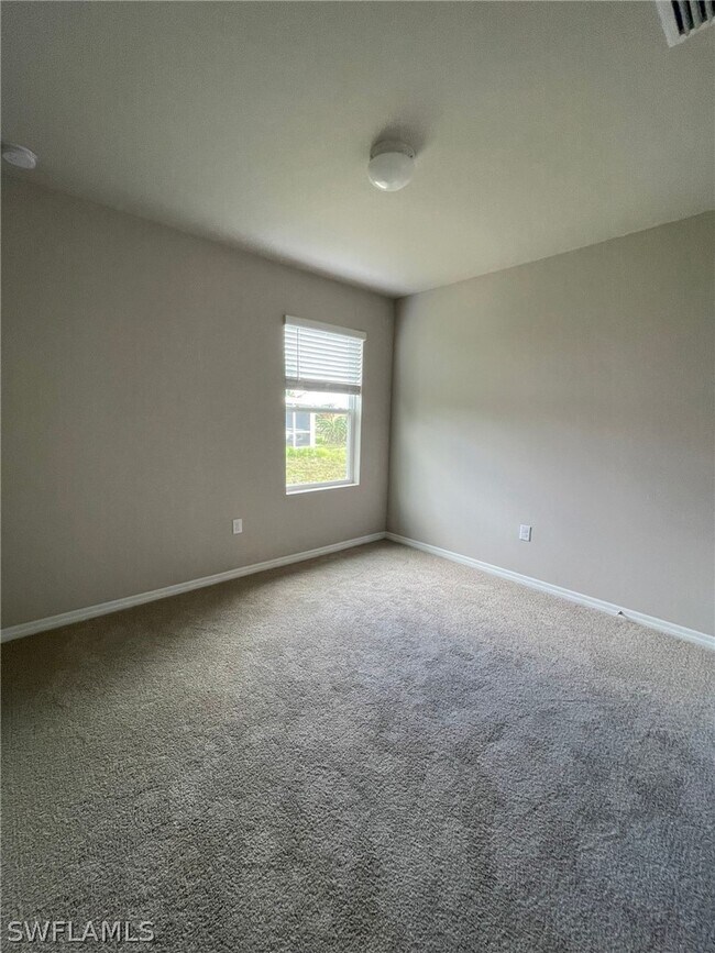 Building Photo - 5215 Butte St