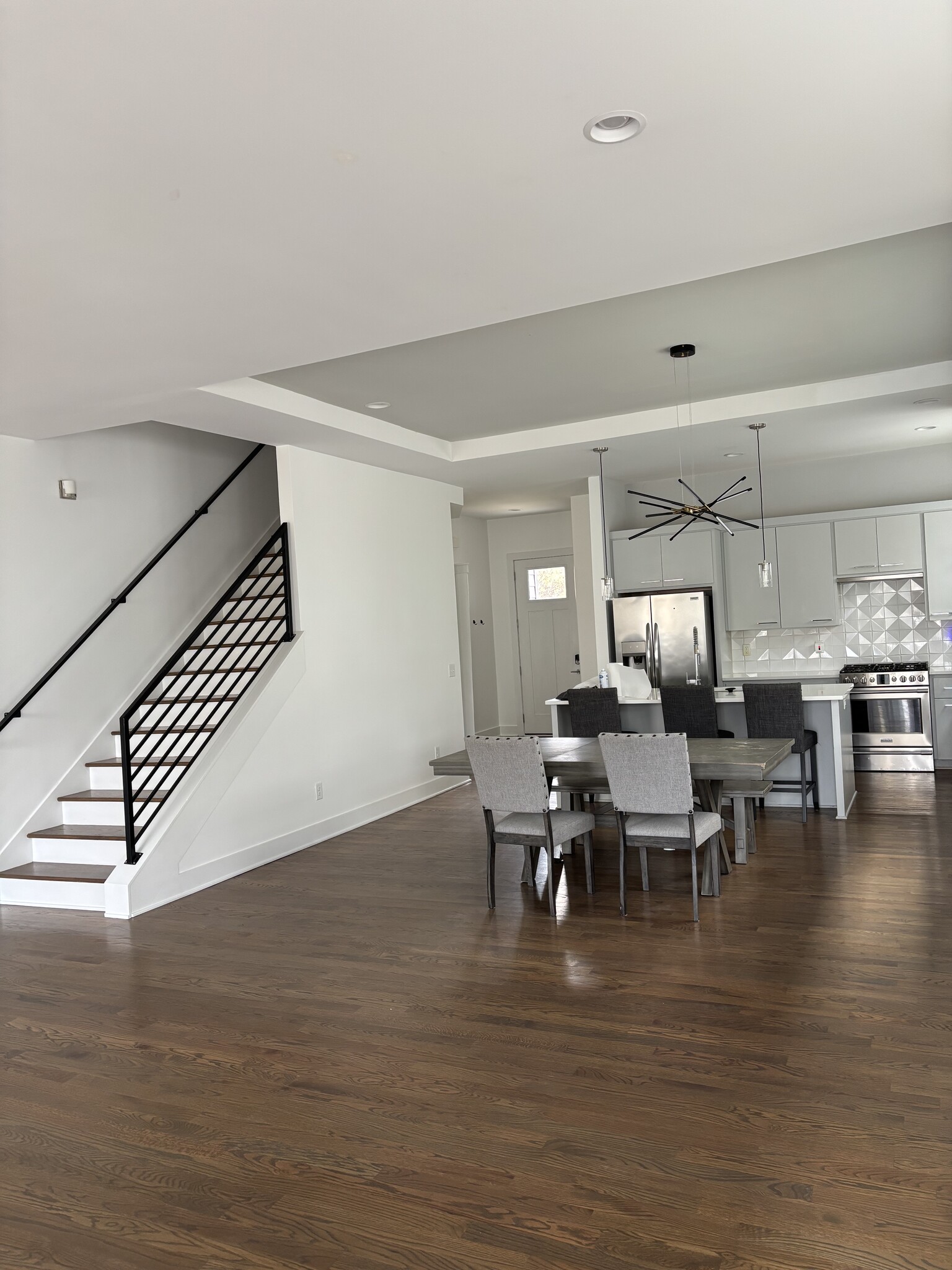 Building Photo - 908 Southside Pl